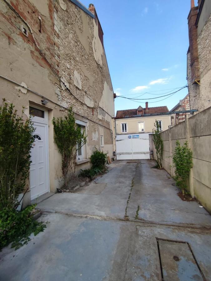 Appartement Hyper Centre De Montargis Exterior photo